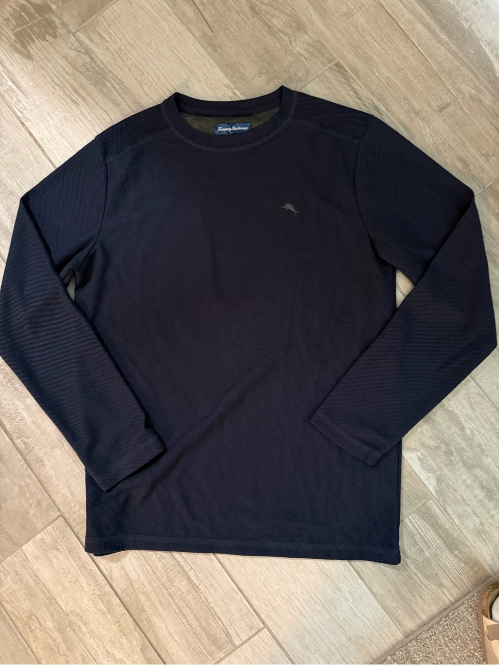 Tommy Bahama Men's Navy Long-Sleeve Crew Shirt